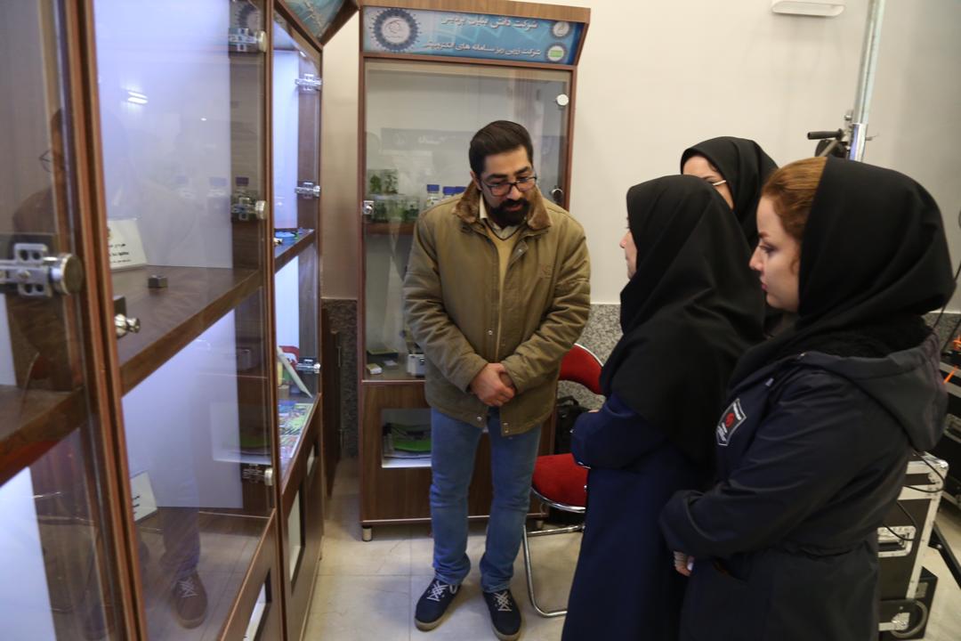 دیدار مسئولان استان قزوین از شرکت برگه زرینه قلم عماد در هفته پژوهش